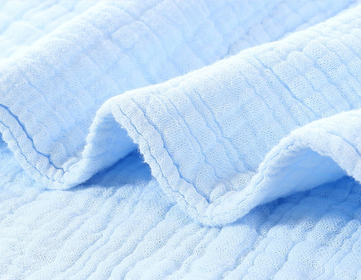 De blauwe Kreuk Gauze Fabric By The Yard Zes Lagen wikkelt Gauze Fabric in
