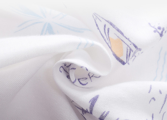 De gele Tiger Printing Woven Muslin Gauze-Stof 105GSM verdunt Gauze Fabric