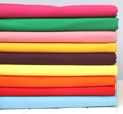 De in te ademen Geweven van de Katoenen van de het Satinet Eenvormige Kleding Overhemdsstof de Mensenadel kleedt 60X60 173X113 4/1