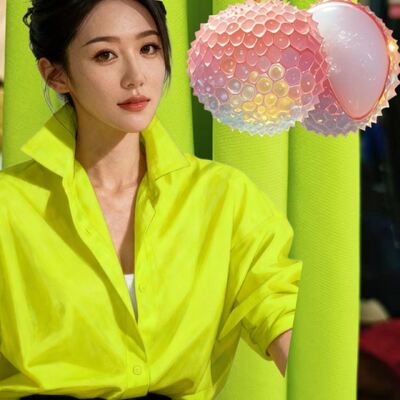 Polyesterstof voor overhemden, broeken en rokken Duurzaam, gemakkelijk te onderhouden en klimaatvriendelijk