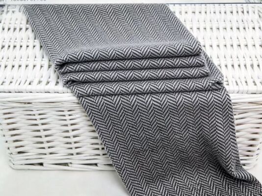 225 GSM visgraat 50% wollen jaskostuumstof - Tijdloze elegantie met nobele Europese stijl